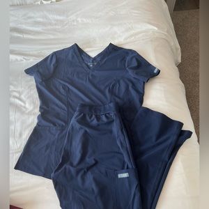 Medcouture scrubs top & bottom navy blue